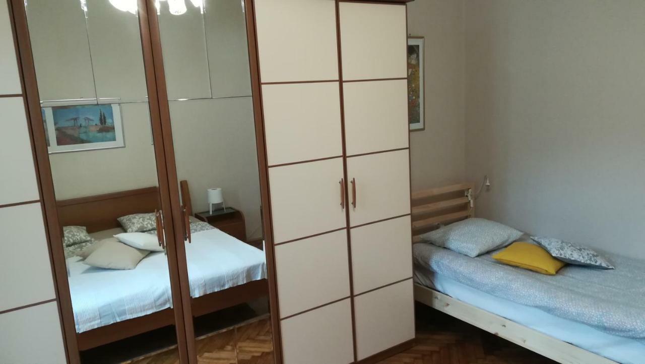 Apartment Tina Опатия Екстериор снимка