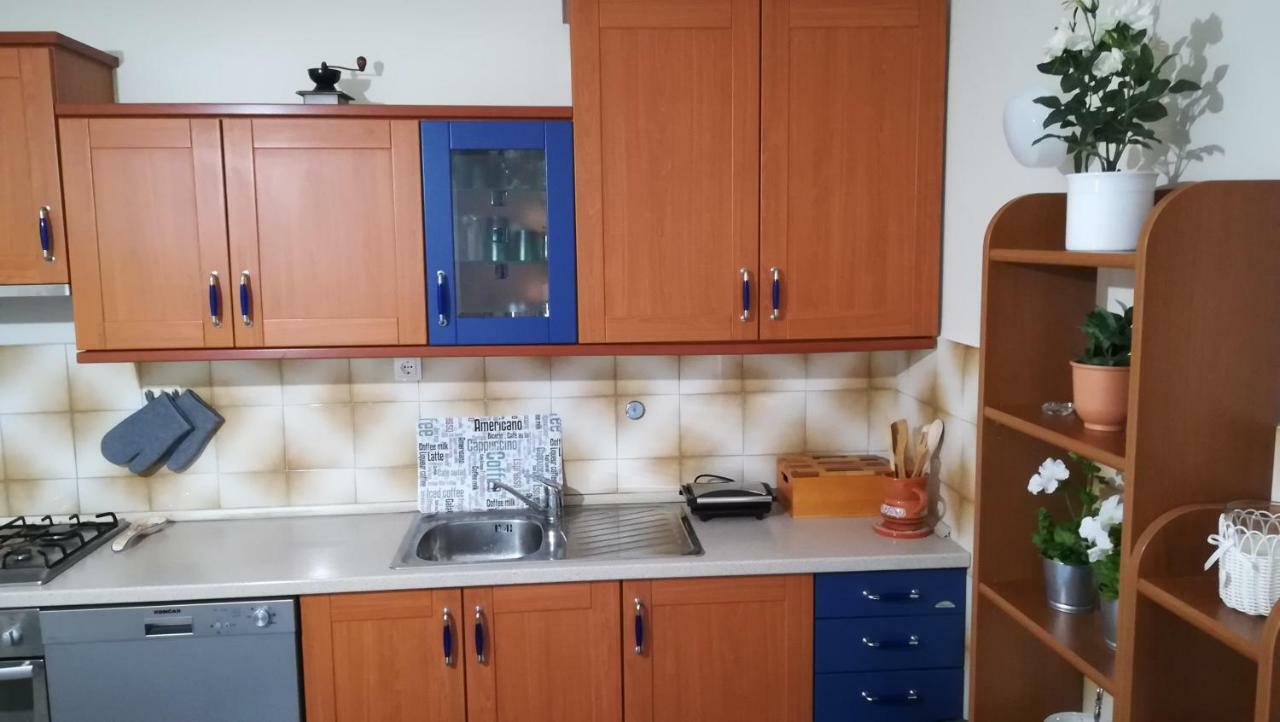 Apartment Tina Опатия Екстериор снимка