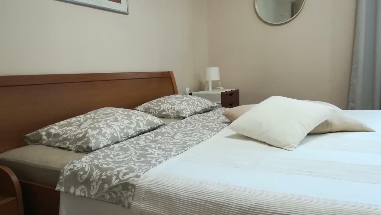 Apartment Tina Опатия Екстериор снимка